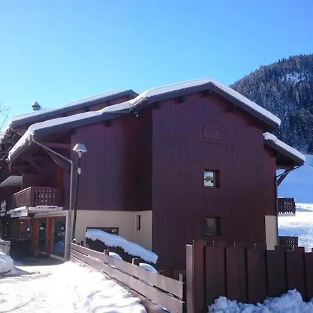Cosy 27m² 4p Avec Piscine Et Parking A Areches-beaufort - Fr-1-342-144